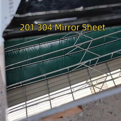 Po jednej stronie lustro błyszczące z papierem ochronnym i po drugiej stronie mat 304 blachy ze stali nierdzewnej 4 stopy x 8 stóp