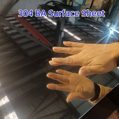 304 BA Powierzchnia lustrzana DIN1.4301 Blacha metalowa ze stali nierdzewnej 0,6 mm 1220*2440 mm