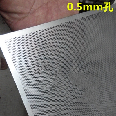 Perforatowana płytka stalowa dupleks 2205 S31803 S32205 1,5 mm grubość X otwór ø2 mm X rozpiętość 3 mm X L1220 mm X 2500 mm