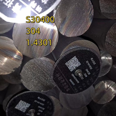 Okrągłe pręty ze stali nierdzewnej AISI304 1.4301 Średnica materiału = 165 (lub 170 mm) i długość = 3000 mm