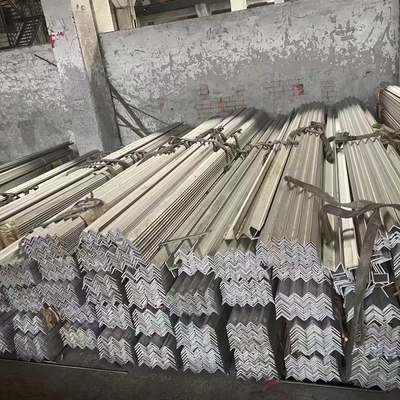 40x40x3mm ASTM A276 TP304 Równe i nierówne pręty kątowe ze stali nierdzewnej SS304 Pręty kątowe 18%Cr 8%Ni
