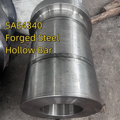 SNCM439 / SNCM8 Forged Steel Shaft Bright Surface AISI 4340 Steel 36CrNiMo4 Wellhead DSA Podwójnie zaciskany adapter