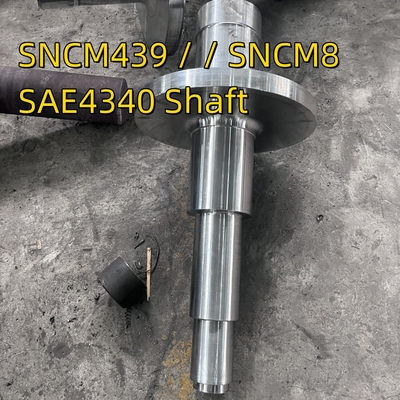 SNCM439 / SNCM8 Forged Steel Shaft Bright Surface AISI 4340 Steel 36CrNiMo4 Wellhead DSA Podwójnie zaciskany adapter